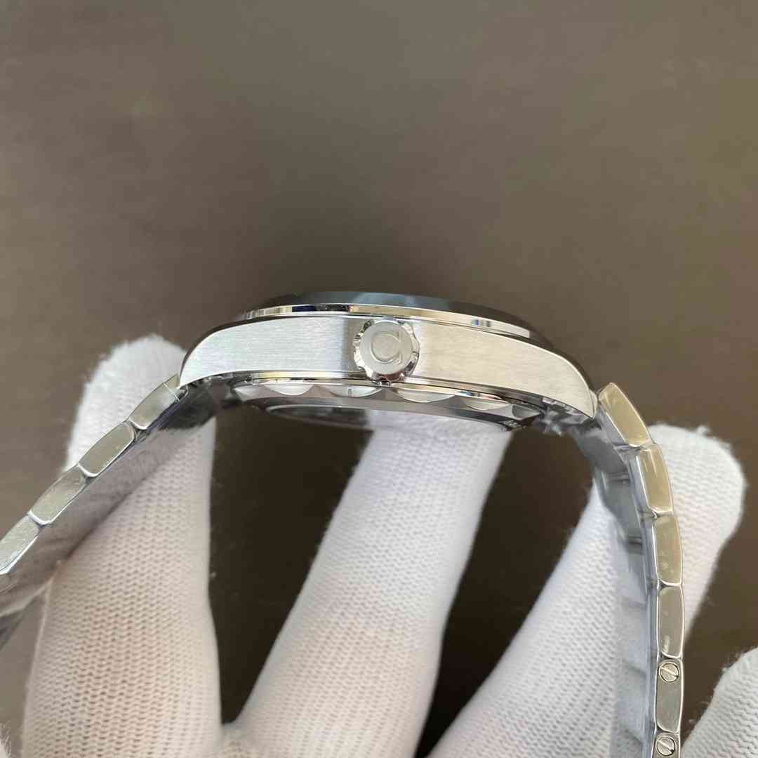 OMEGA SEAMASTER OM0200 OMEGA SEAMASTER OM0200