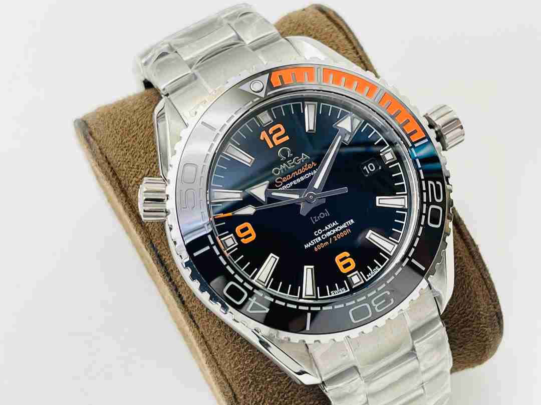 OMEGA    SEAMASTER OM0208