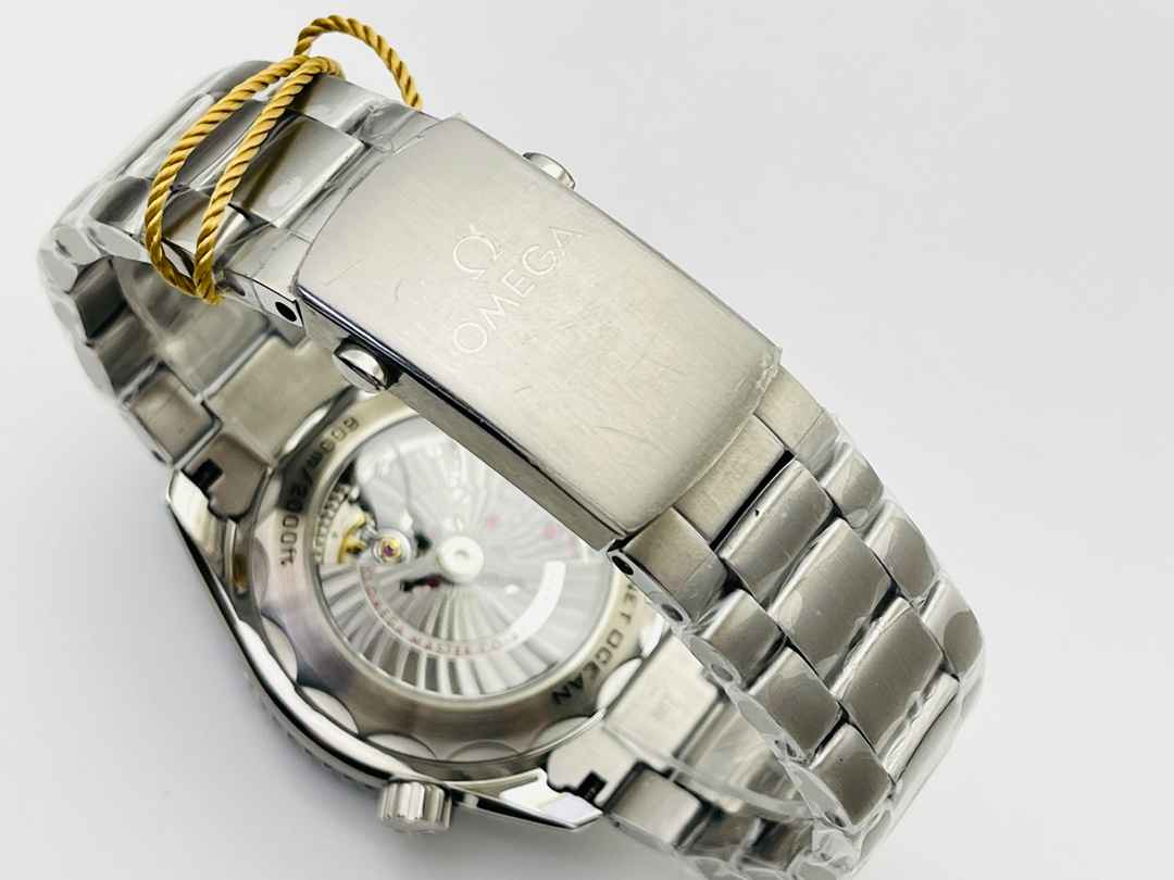 OMEGA    SEAMASTER OM0209