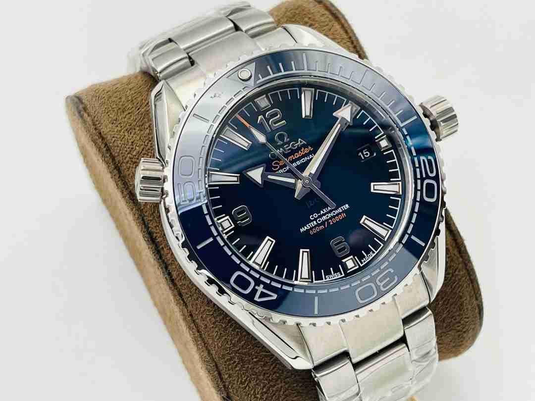 OMEGA    SEAMASTER OM0210