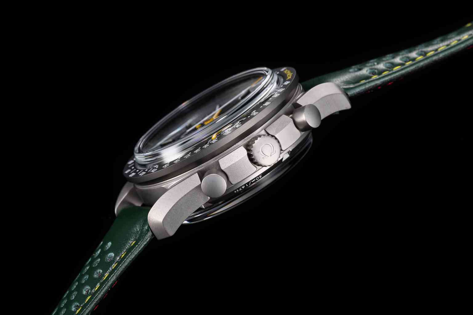 OMEGA SPEEDMASTER Apollo OM0215 OMEGA SPEEDMASTER Apollo OM0215