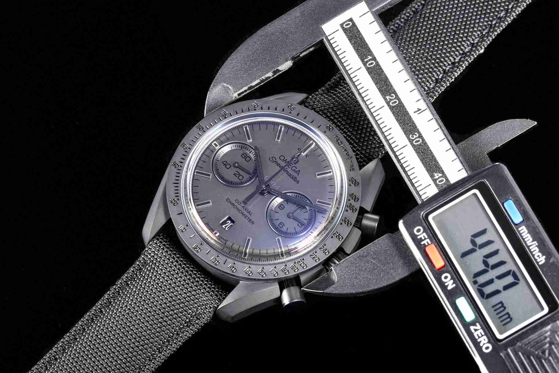 OMEGA    SPEEDMASTER OM0230