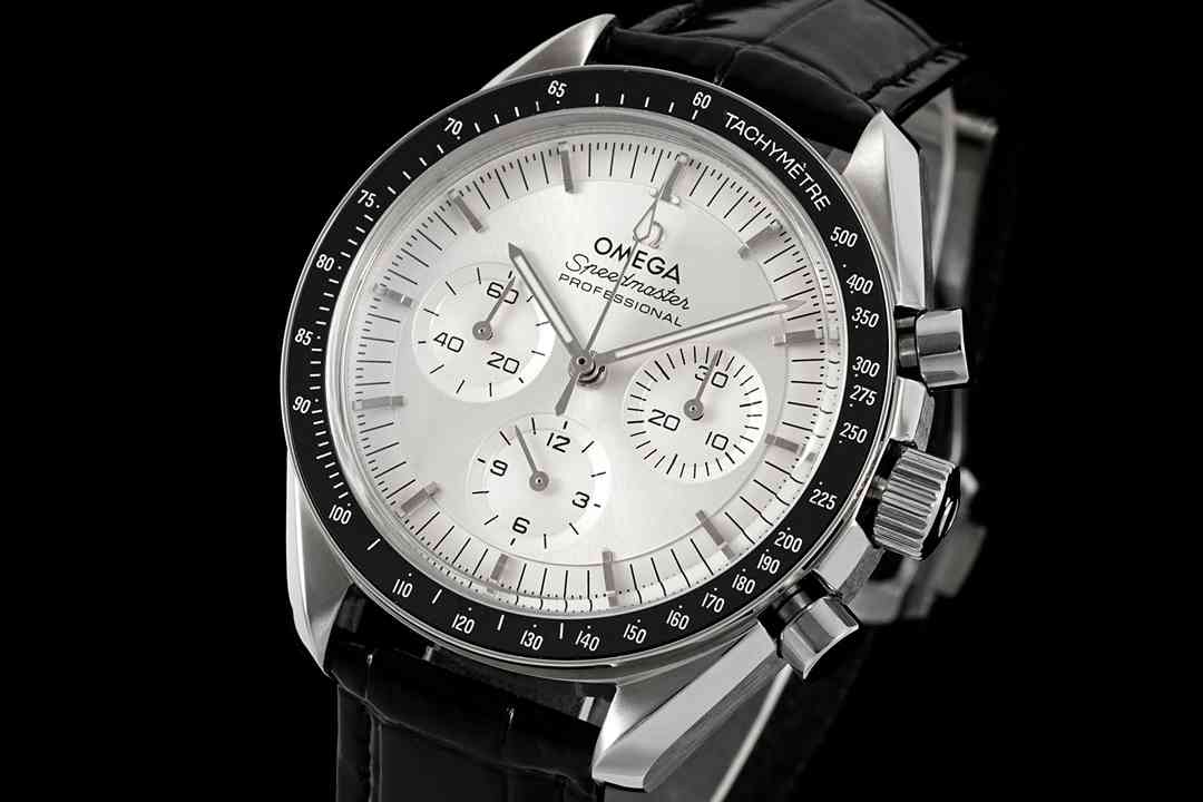 OMEGA   SPEEDMASTER  OM0270