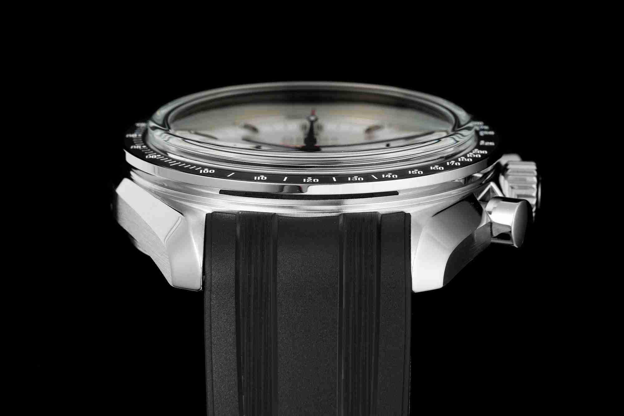 OMEGA     SPEEDMASTER  OM0369
