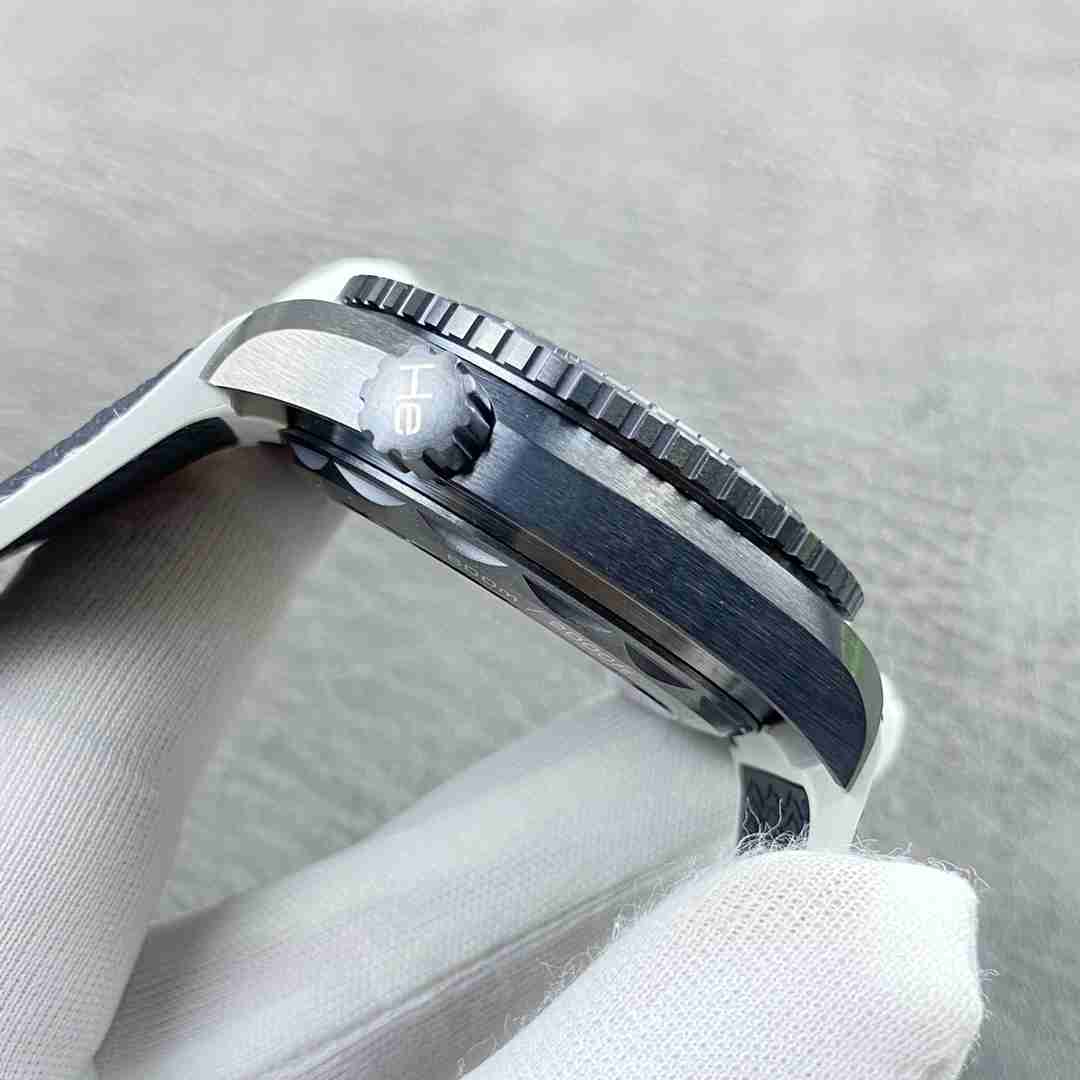 OMEGA    AQUA TERRA OM0371