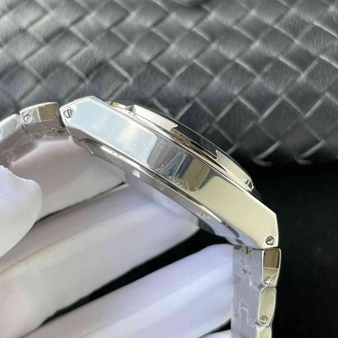 VACHERON CONSTANTIN VC0109 VACHERON CONSTANTIN VC0109