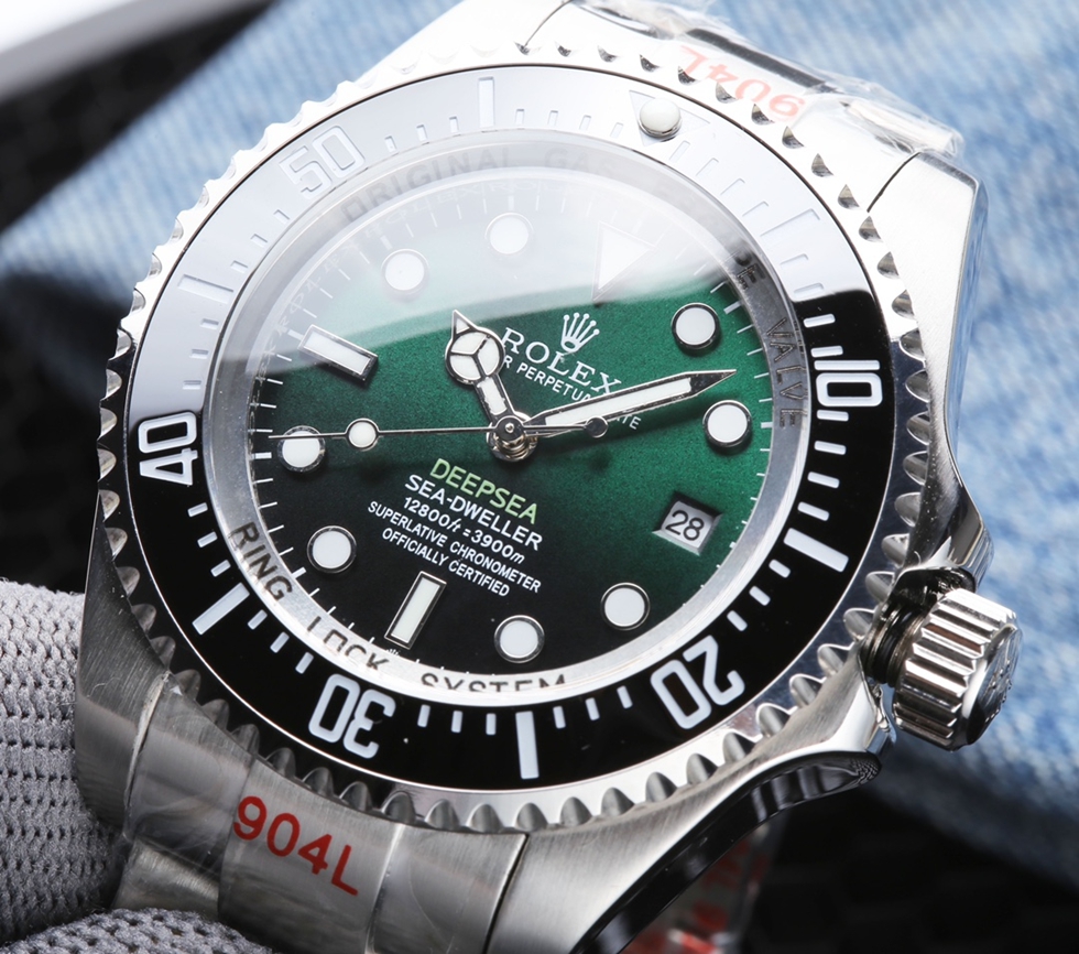 ROLEX Sea-Dweller RO0451