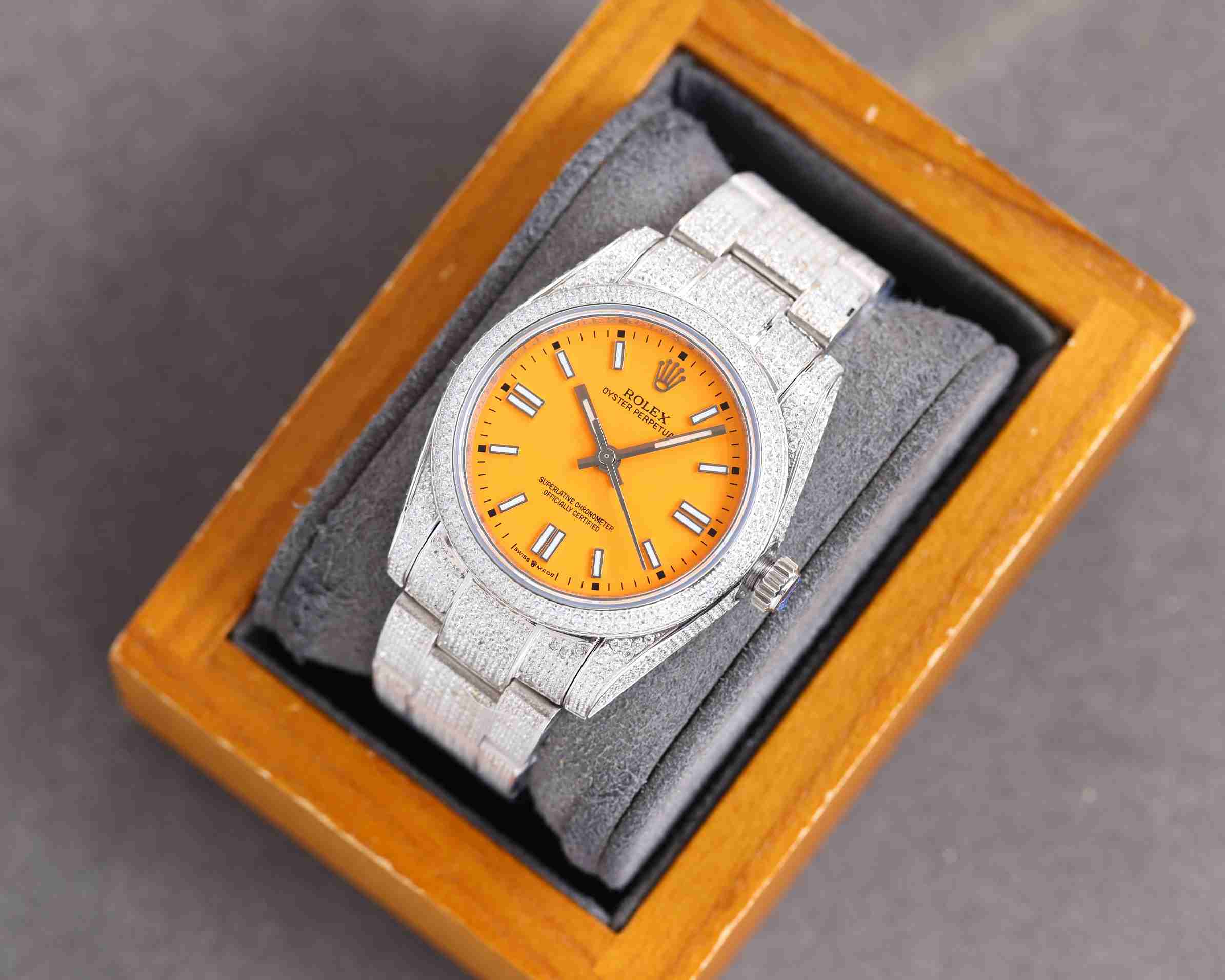 ROLEX New Oyster Perpetual 36MM RO0856