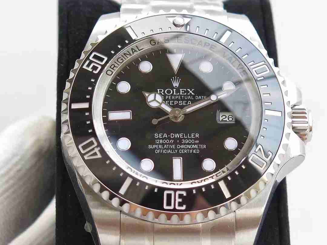 ROLEX Sea-Dweller RO1233