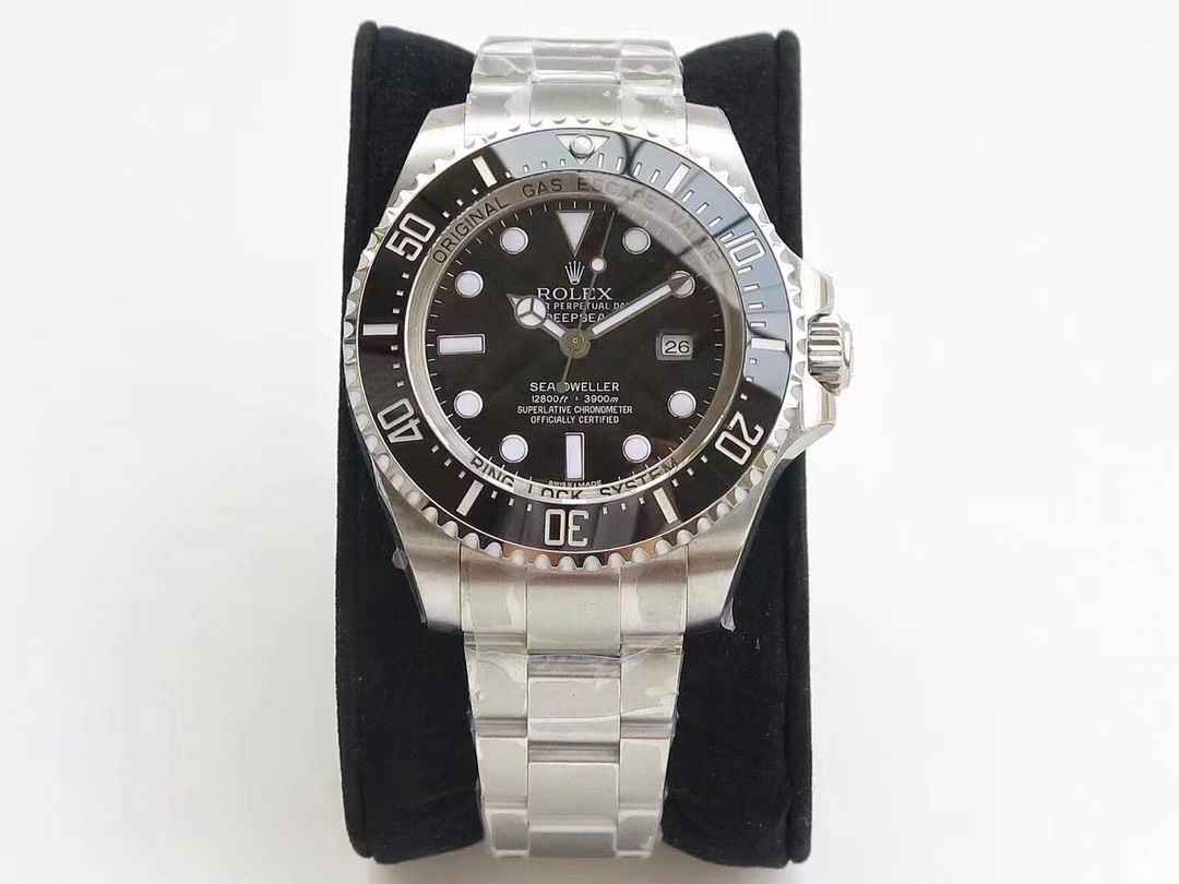ROLEX Sea-Dweller RO1233