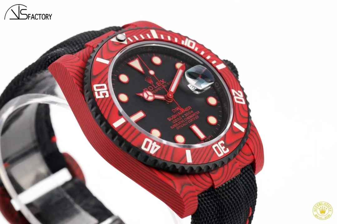 ROLEX  New Submariner 40MM RO1285