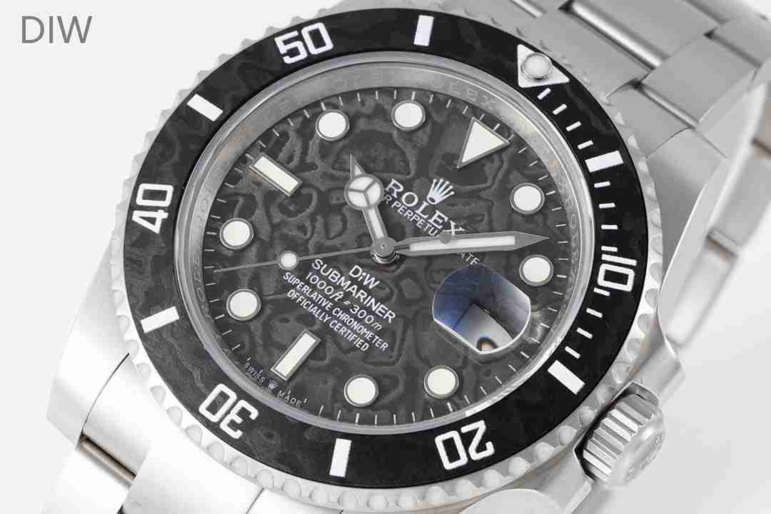 ROLEX  New Submariner 40MM RO1290